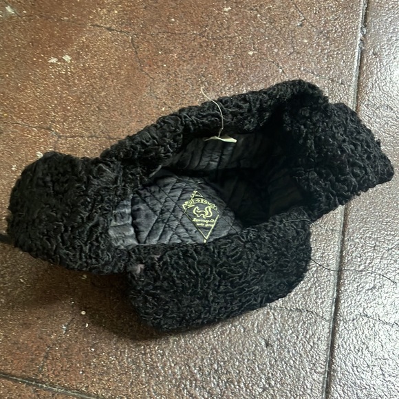 Lambs fur vintage hat - Picture 2 of 8